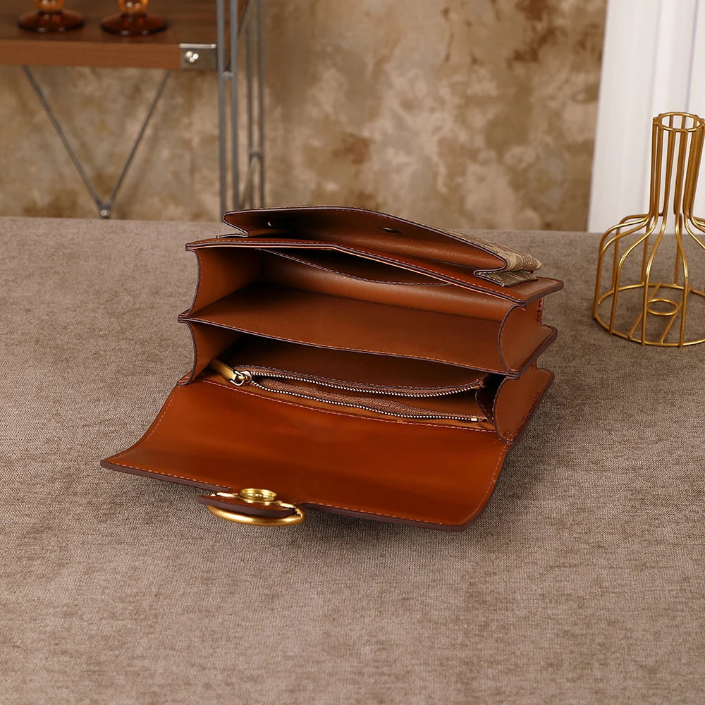 Light luxury women's bag 2026 new high-end color contrast single shoulder underarm bag designer fashionable crossbody small squa